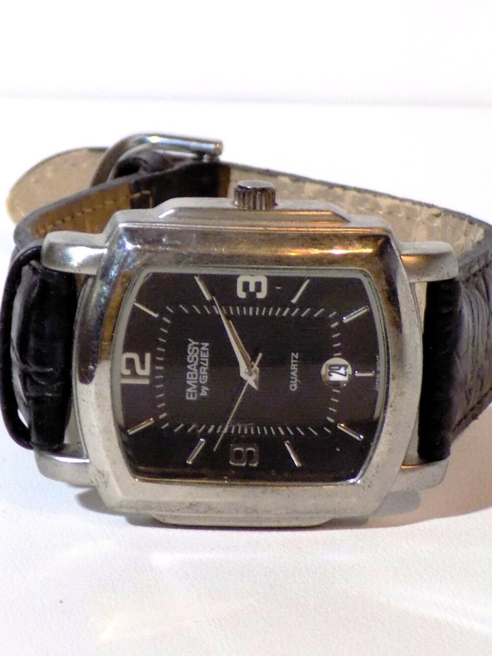 Vintage Embassy by Gruen Men's Quartz Date Watch Black Leather Band, Working